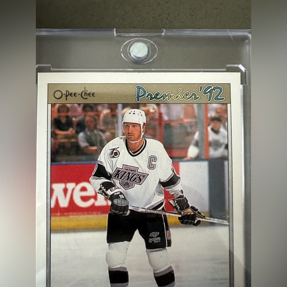 1992 O-Pee-Chee Wayne Gretzky Card #3 - Picture 7 of 8
